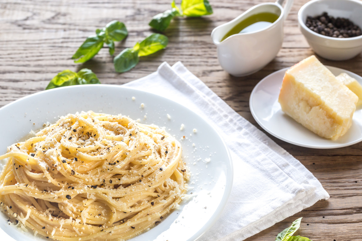 Spaghetti Cacio E Pepe MEGazine