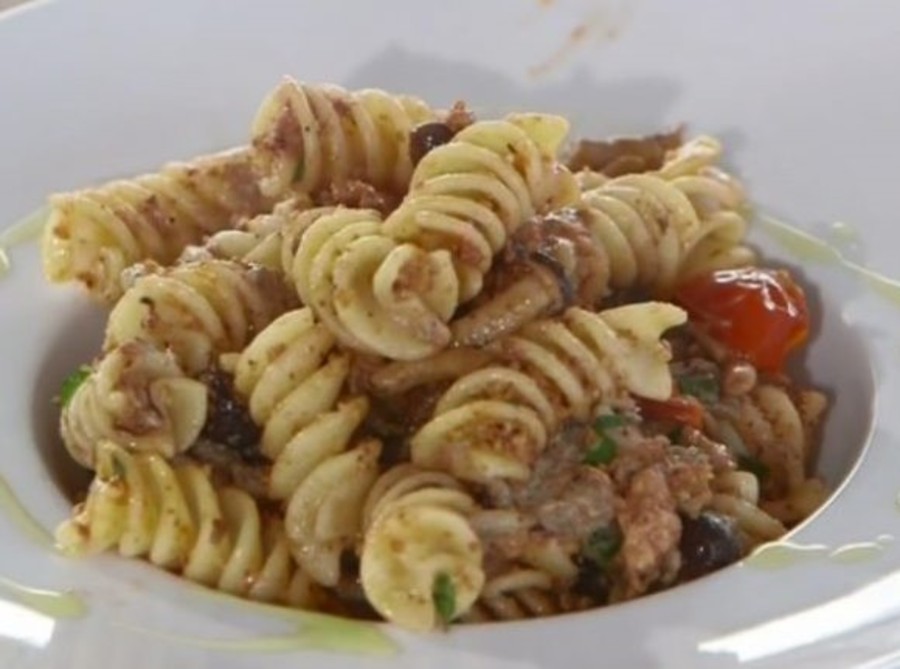 Fusilli salsiccia e funghi