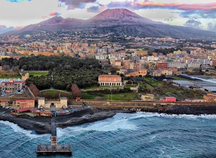 Il Vesuvio, custode e simbolo del Golfo di Napoli